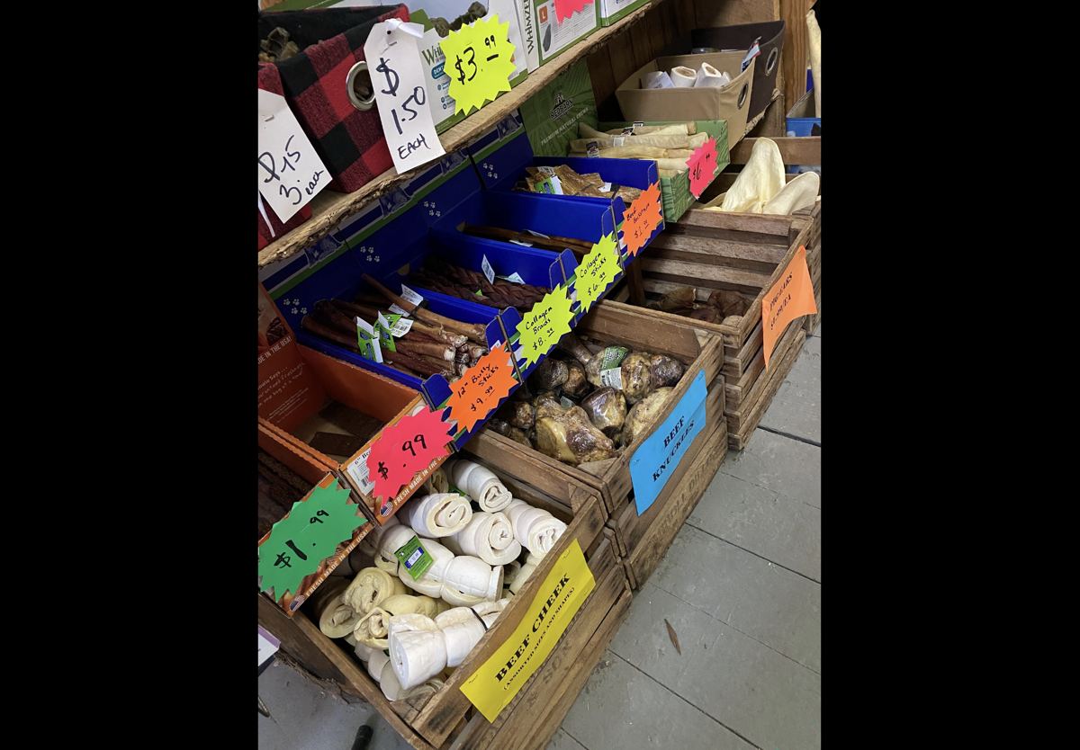 Pet Food & Supplies at Quality Feeds Farm & Pet