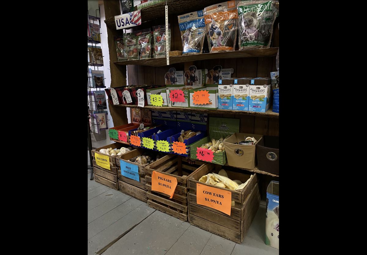 Pet Food & Supplies at Quality Feeds Farm & Pet