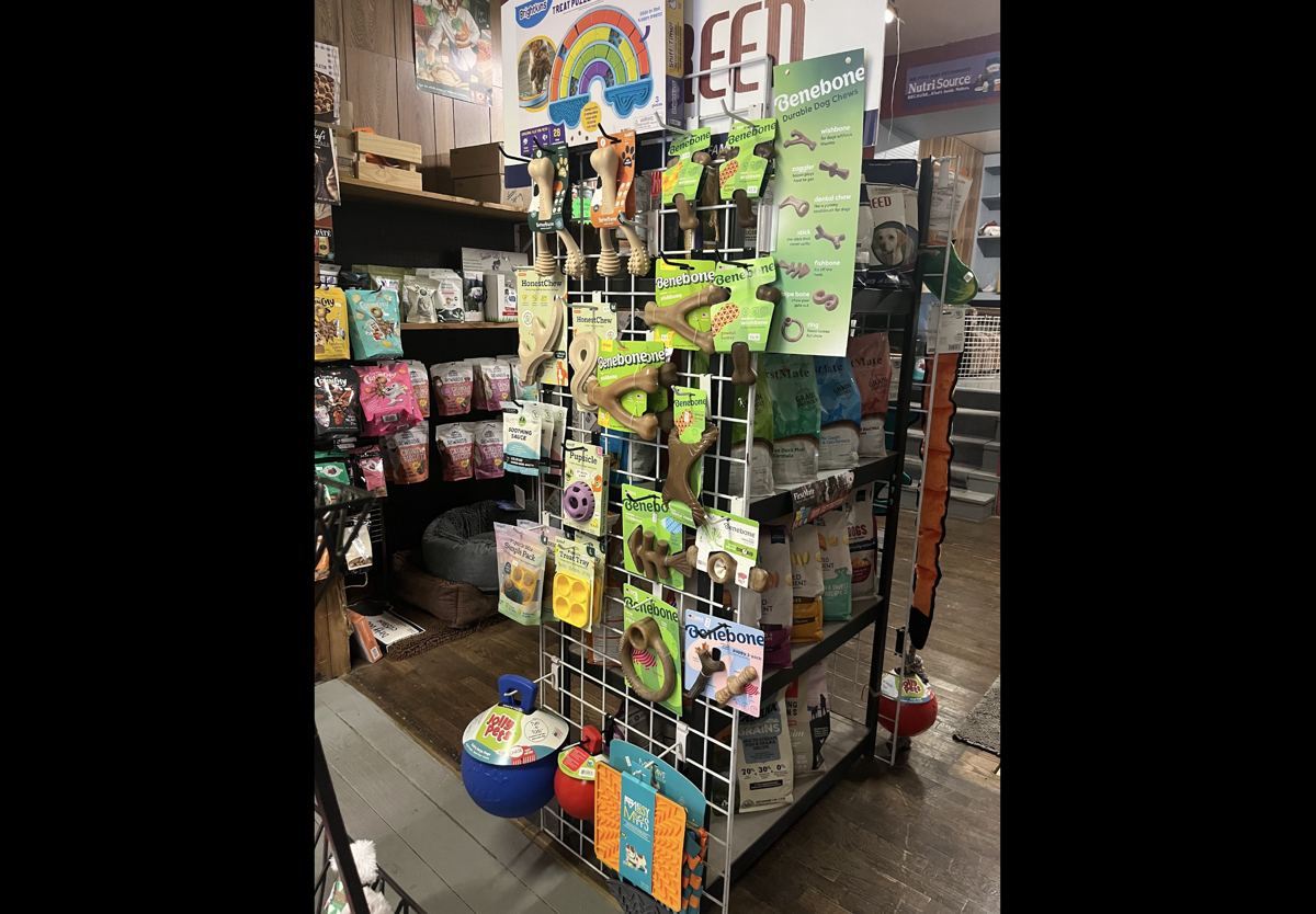 Pet Food & Supplies at Quality Feeds Farm & Pet