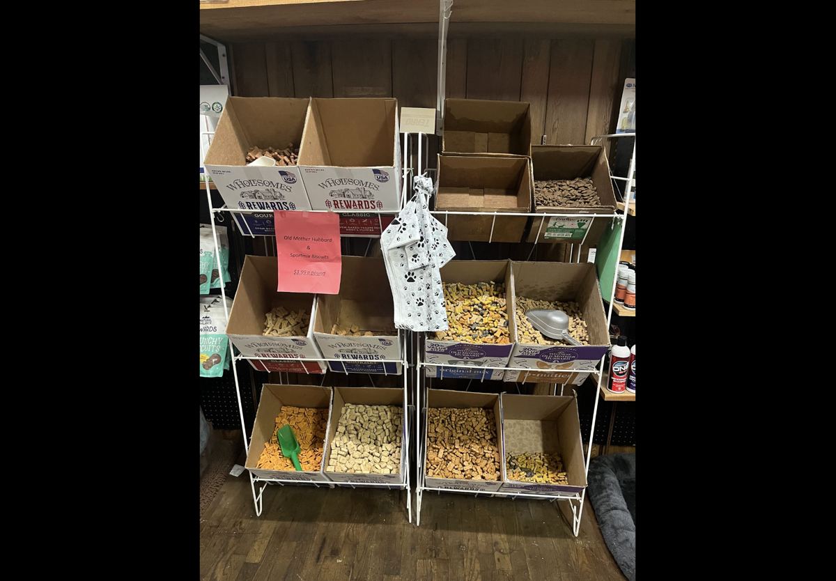 Pet Food & Supplies at Quality Feeds Farm & Pet